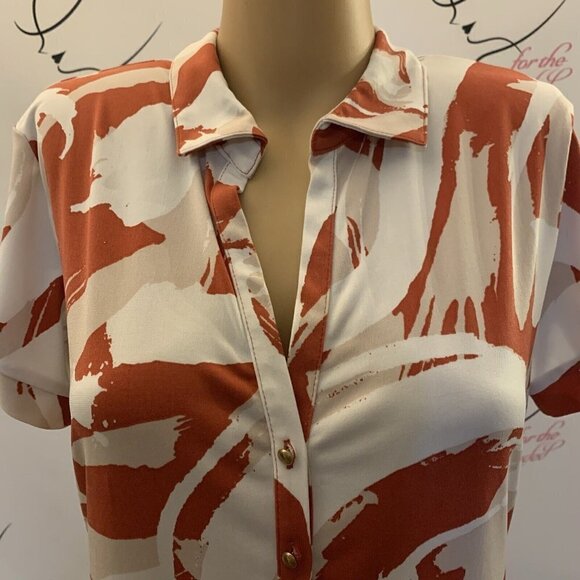 New York & Company Stretch. Sz M. Jersey. Short Tab Sleeves. 1/2 Placket. B81. - Picture 2 of 7